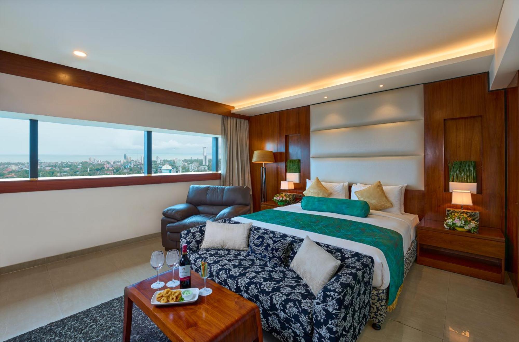 The Raviz Calicut Hotel Exterior photo