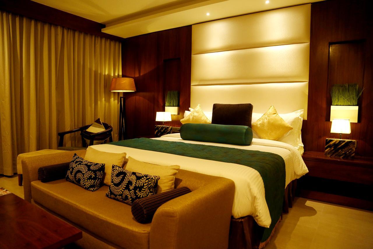 The Raviz Calicut Hotel Exterior photo